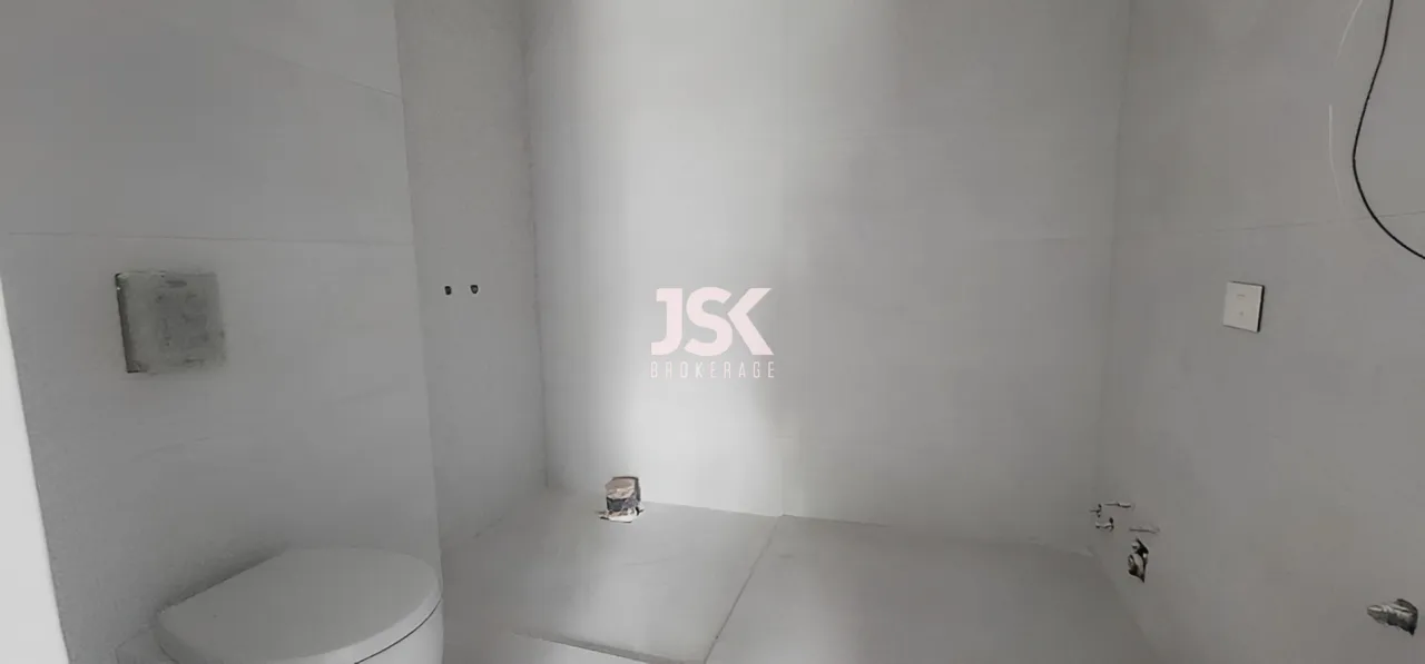 Apartment for Sale in Mar Takla - 3 bed, 4 bath
