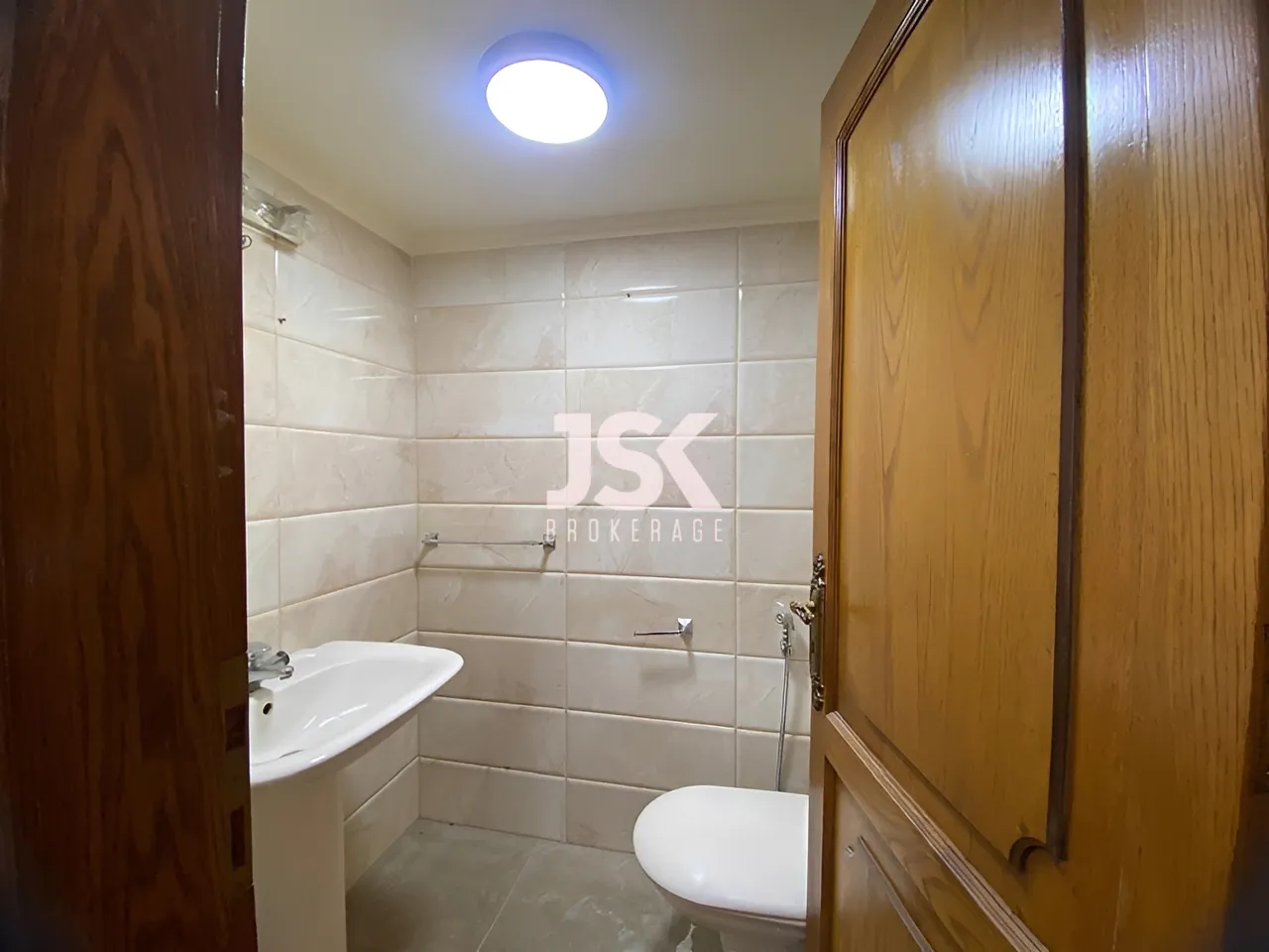 Apartment for Sale in Ras