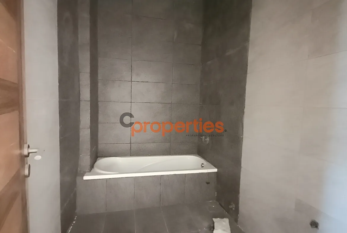 Apartment for Sale in Halat