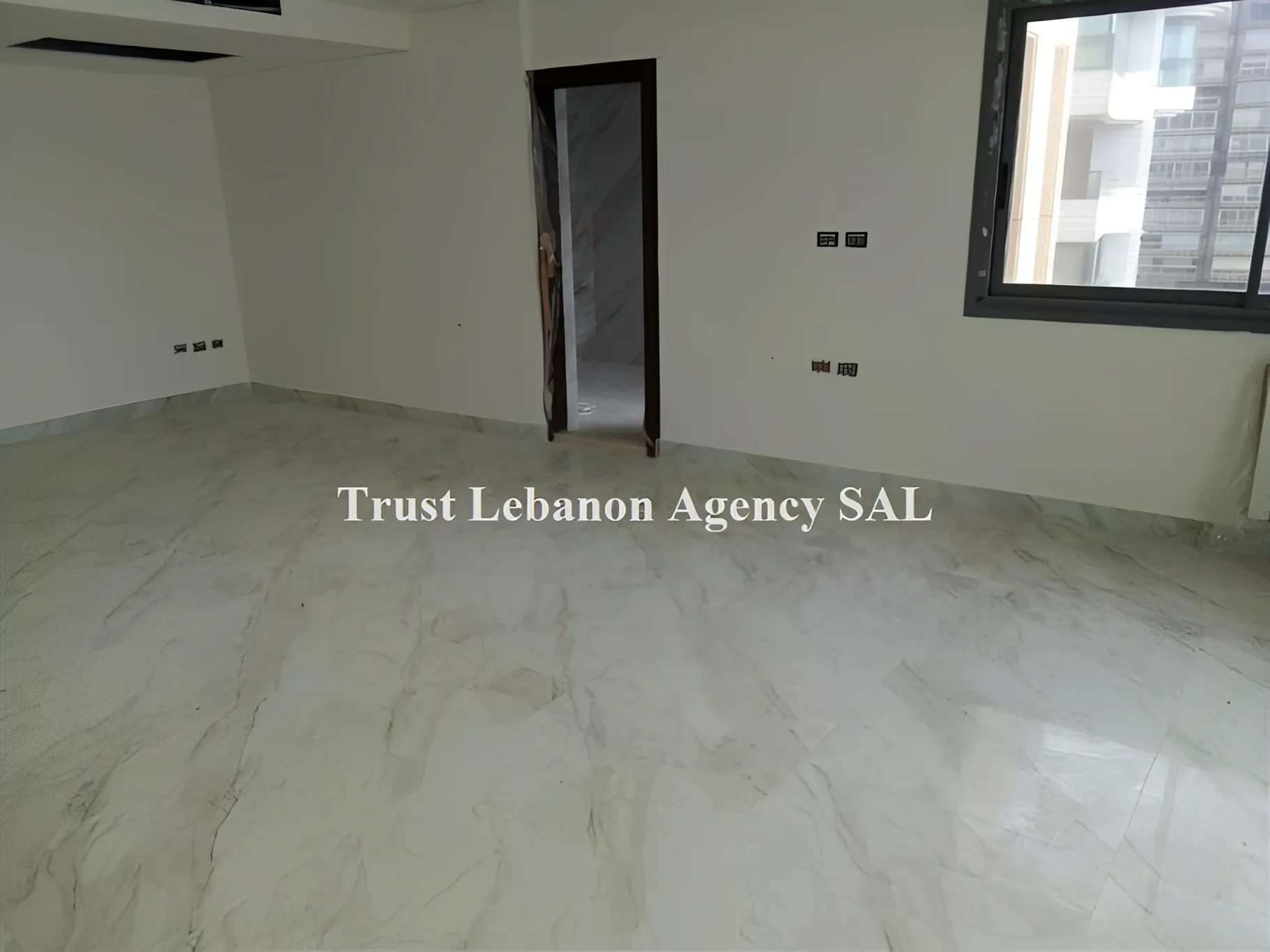 Apartment for Sale in Raouche Beirut Lebanon - 4 bed, 6 bath