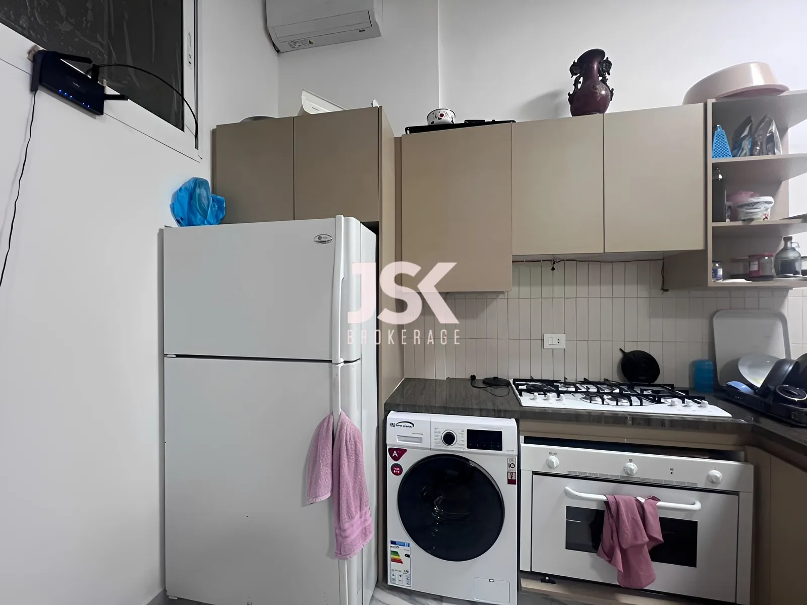 Apartment for Rent in Achrafieh - 2 bed, 2 bath