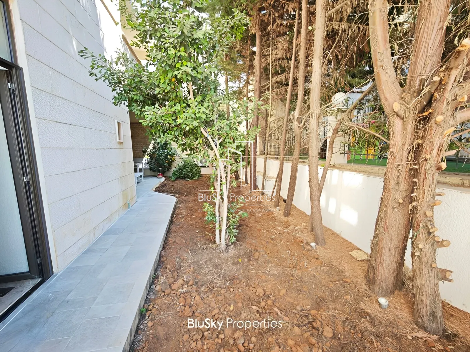Apartment for Sale in Ain Saade