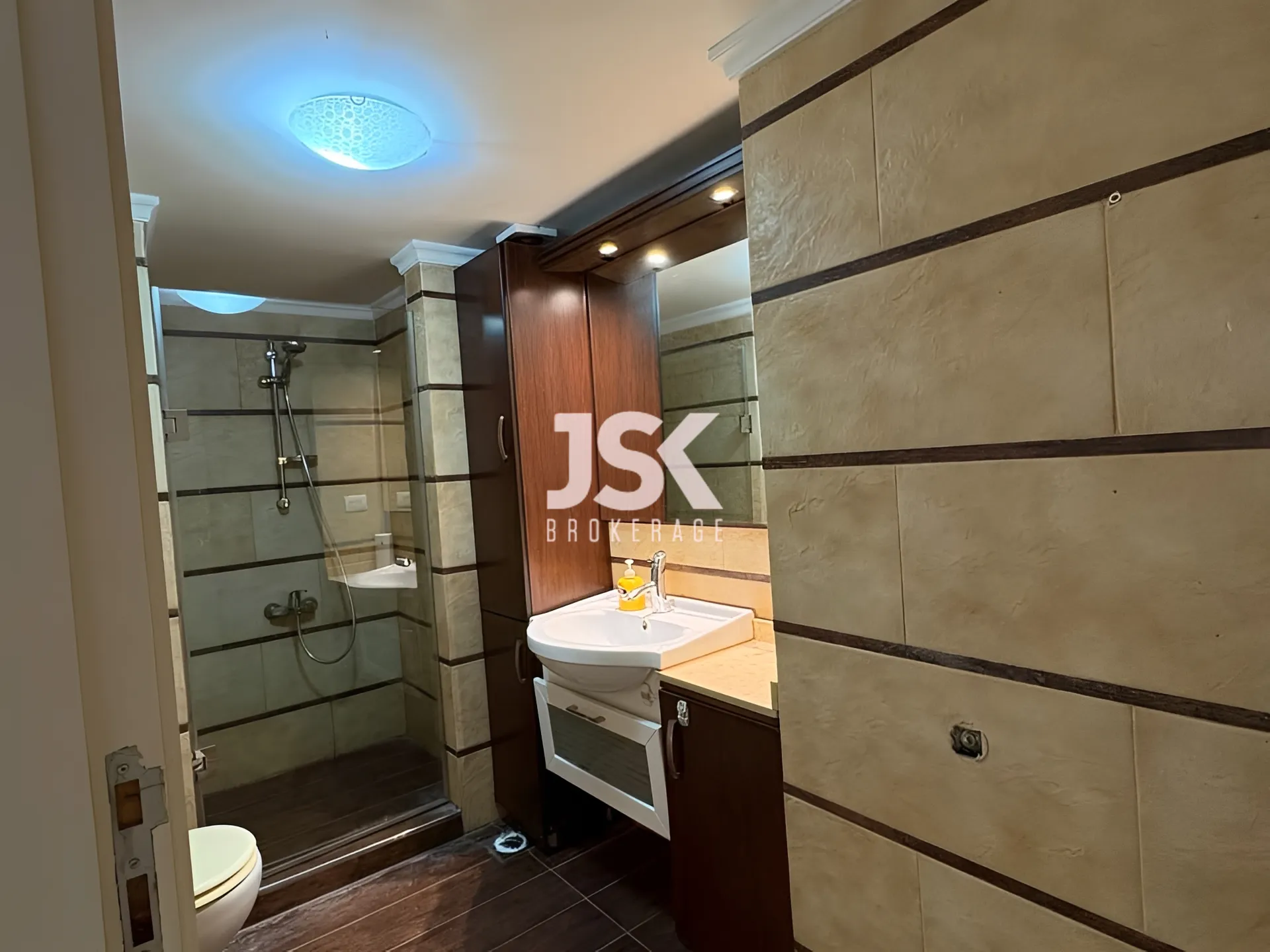 Apartment for Sale in Gharfine
