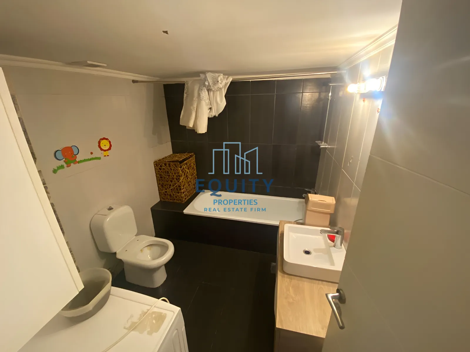 Apartment for rent in Tilal Ain saadeh