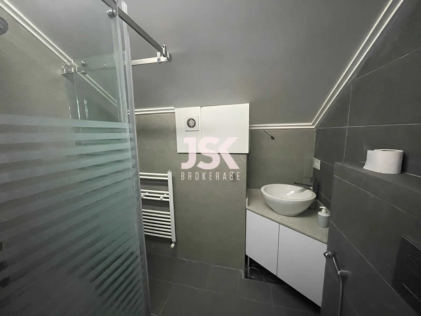 Villa for Sale in Aley