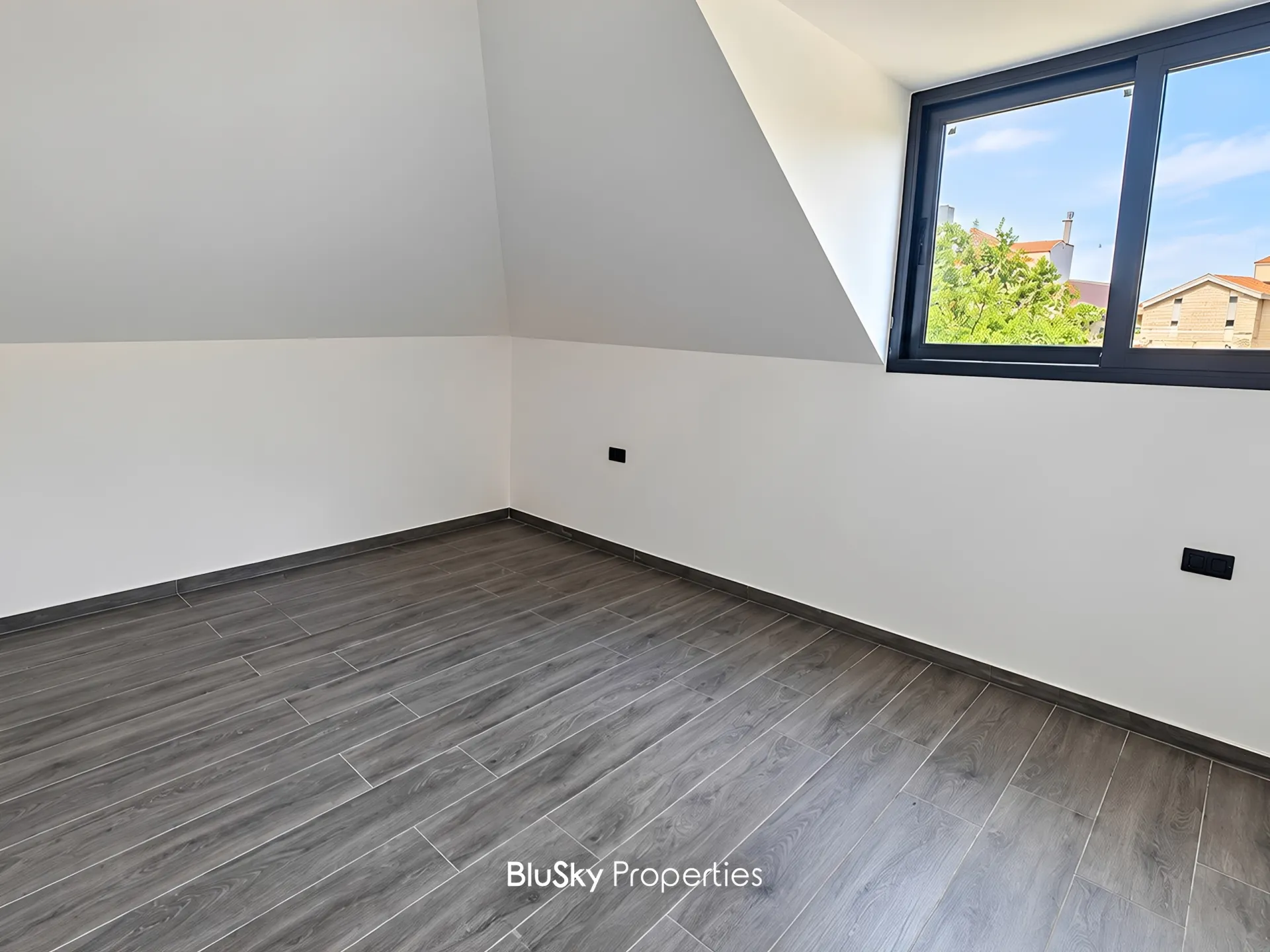 Apartment for sale in Ouyoun