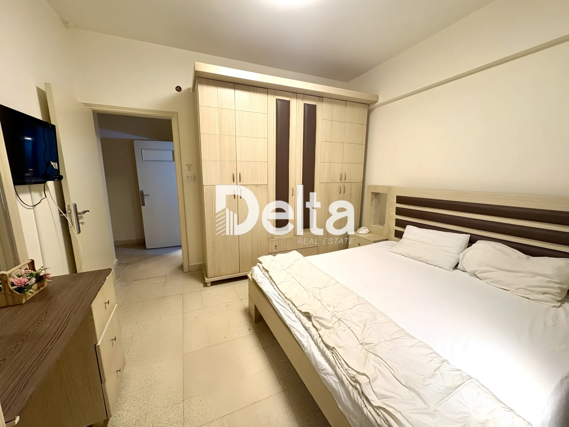 Apartment for rent in Ras Al Naba'a