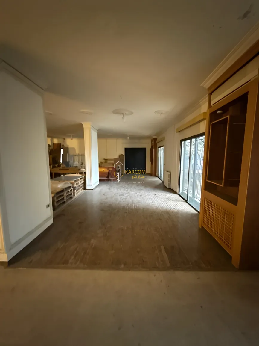 Showroom for sale in Mansourieh, Lebanon