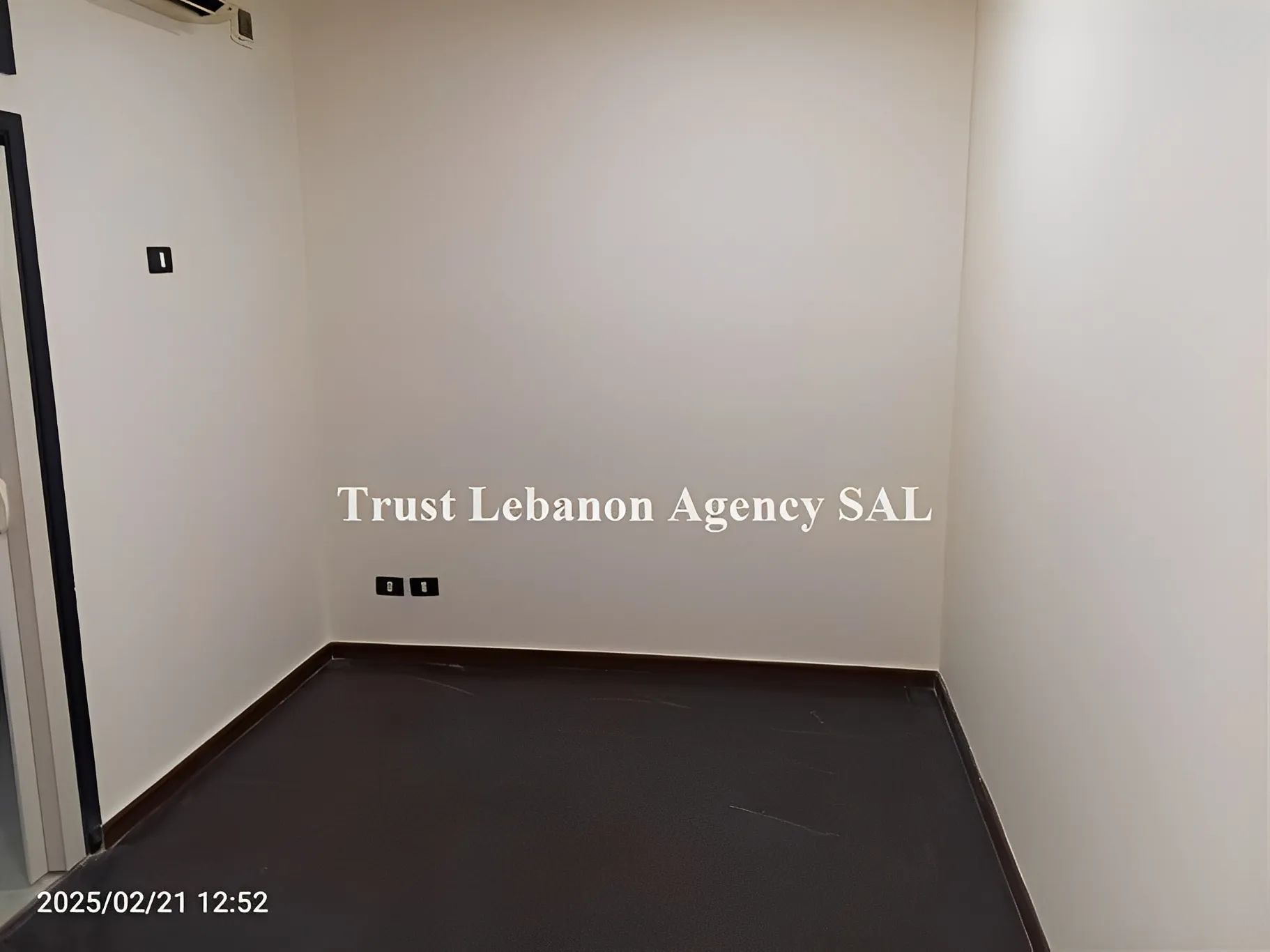 Office for rent in Baabda, Hazmieh