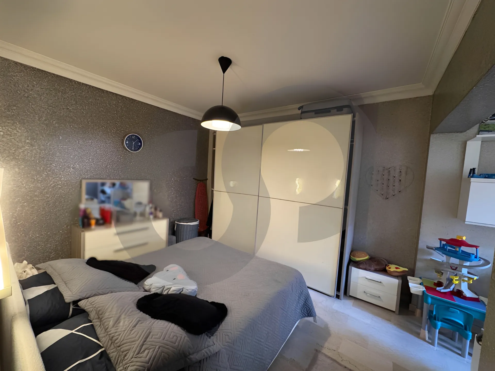 Apartment for Sale in Sanayeh