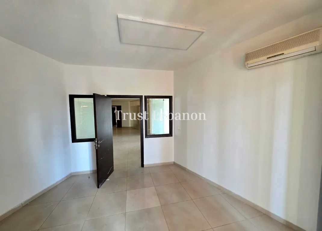 Office for rent in Dekwaneh, Lebanon