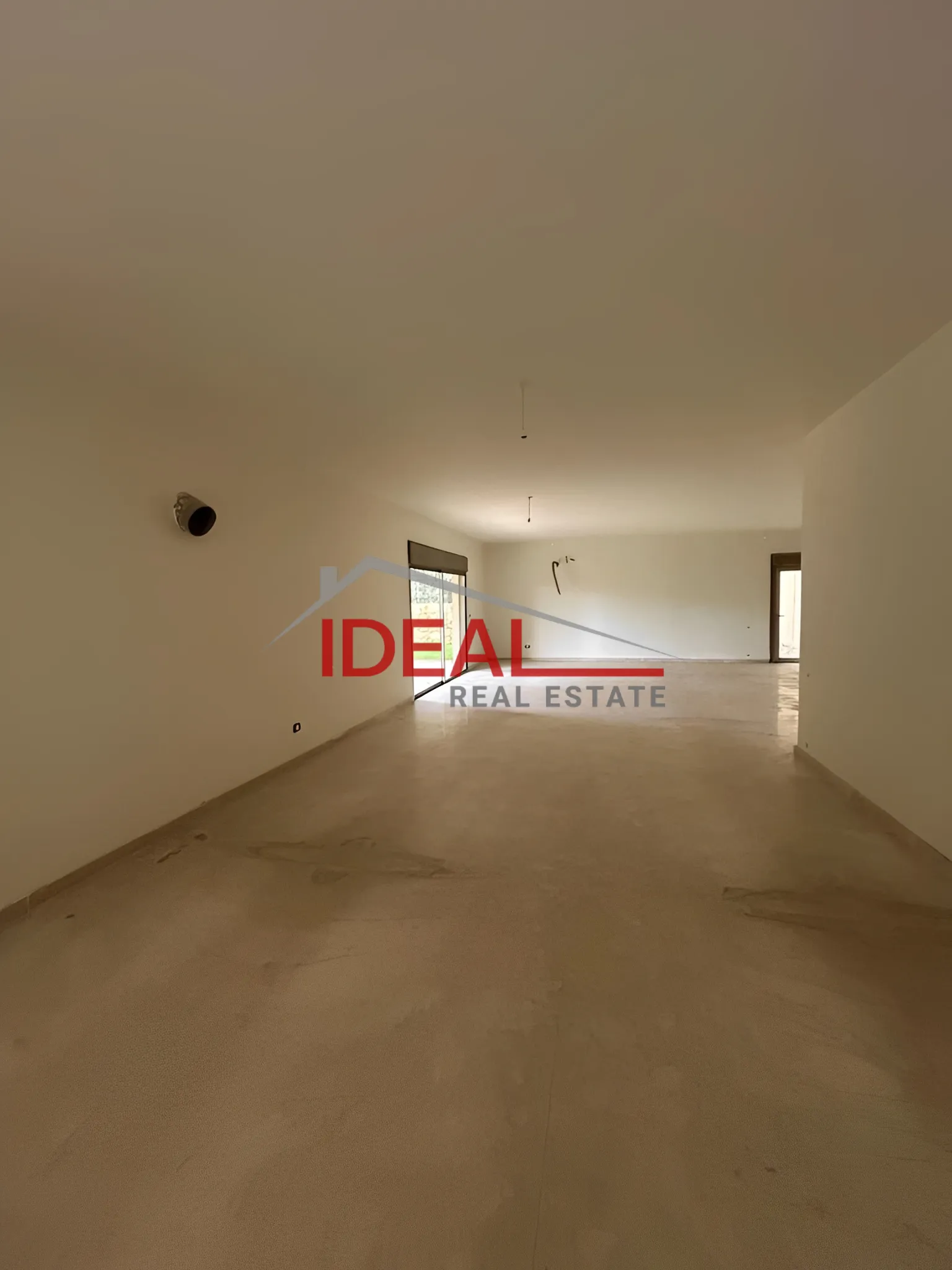Apartment for sale in Ballouneh, Lebanon - 3 bed, 4 bath