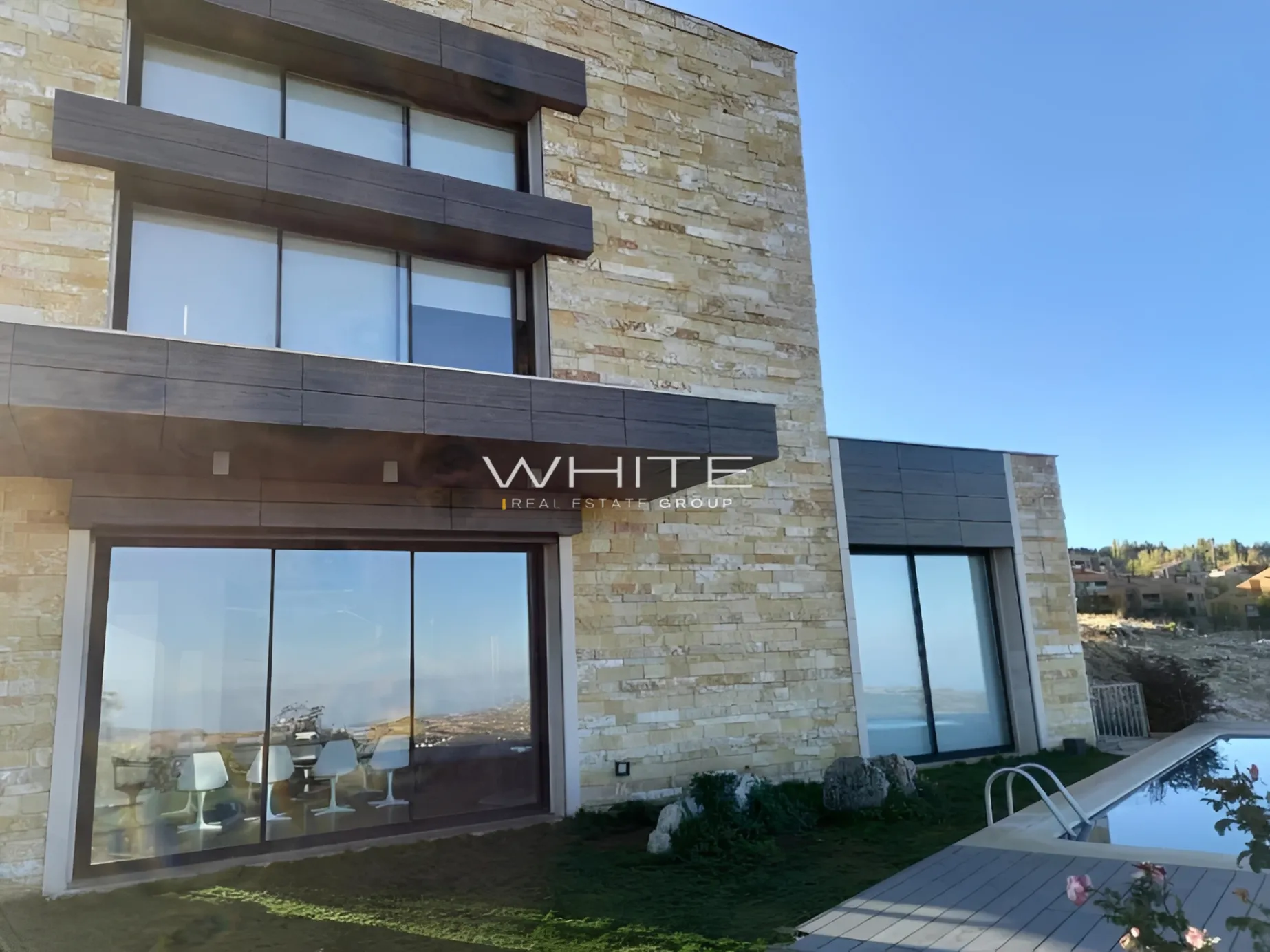 Villa for sale in Faqra, Lebanon - 3 bed, 5 bath