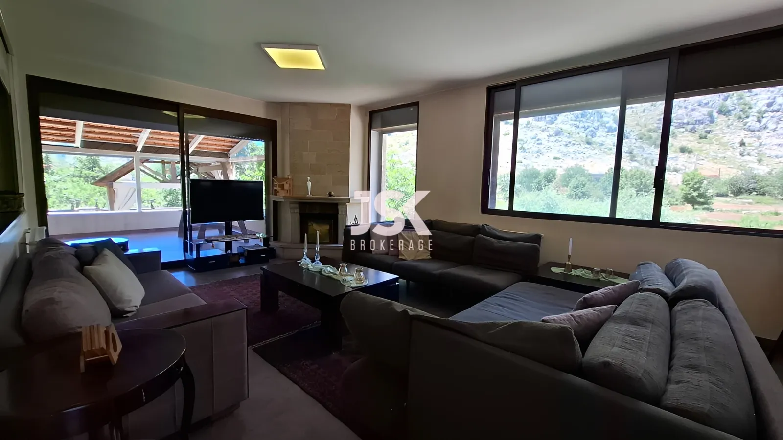 Land for Sale in Laqlouq