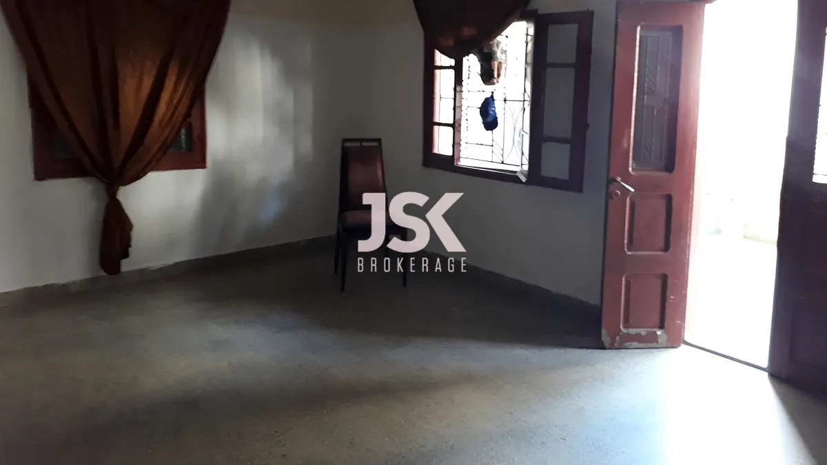 Apartment for Sale in Biaqout, Lebanon - 2 bed, 1 bath
