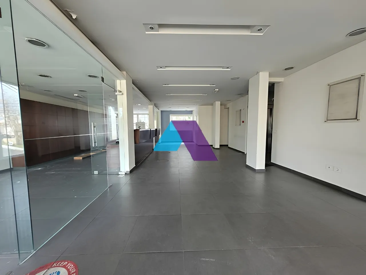 Building for Sale in Mazraat Yachoua