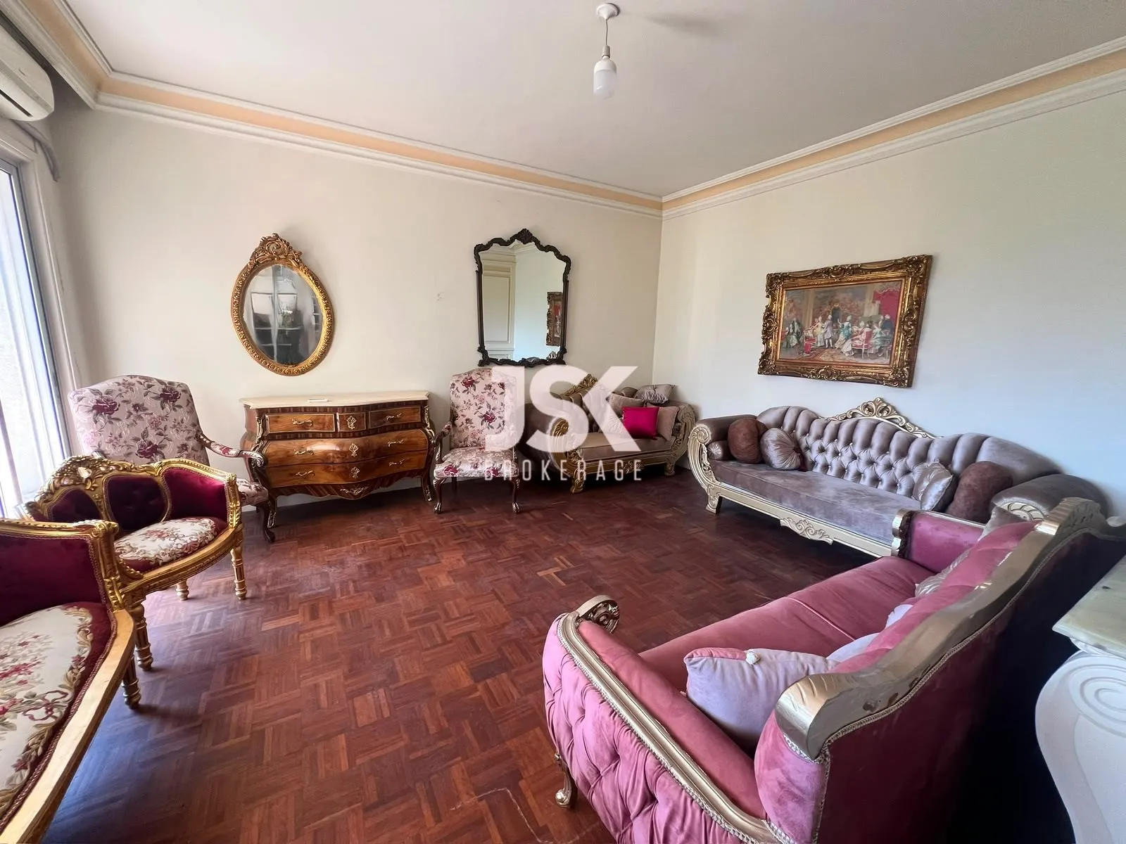 Apartment for Sale in Forn El Chebbak