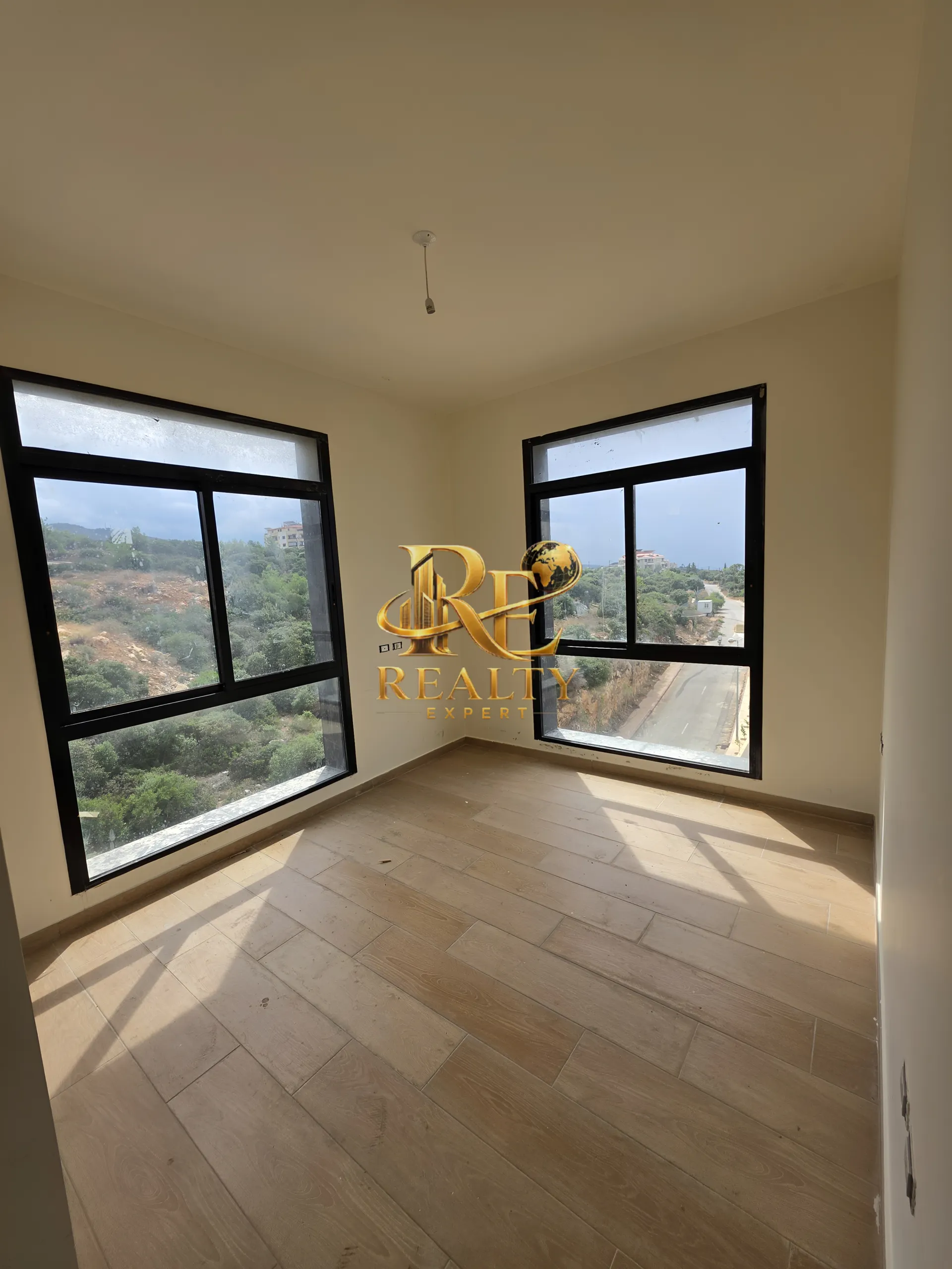 Apartment for sale in Aaramoun
