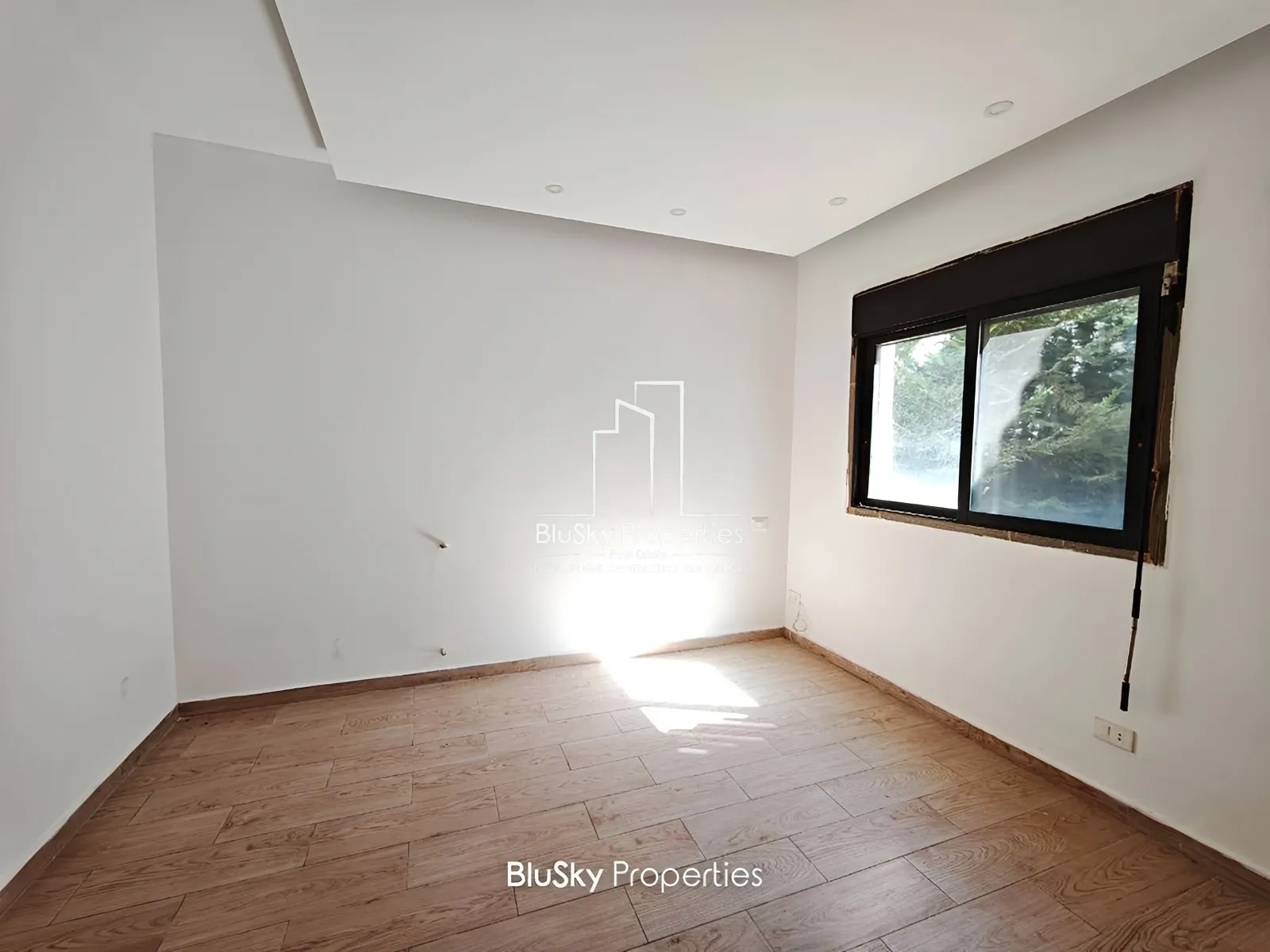Apartment for Sale in Jouret El Ballout