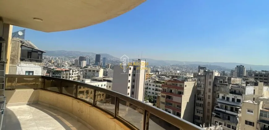 Apartment for sale in Forn El Chebbak