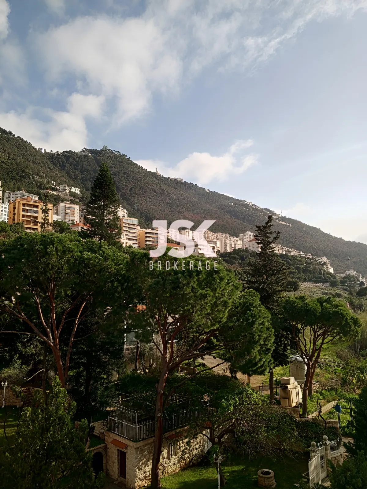 Apartment for Sale in Haret Sakher