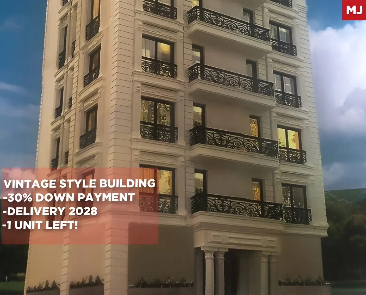 Apartment for Sale in Ain Al Mraiseh, Beirut, Lebanon