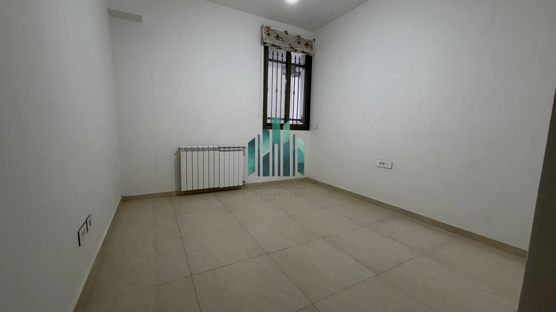 Apartment for Sale in Qornet El Hamra