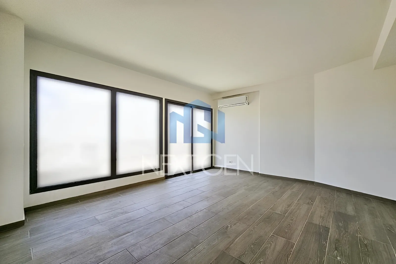 Apartment for Sale in Achrafieh - 2 bed, 3 bath