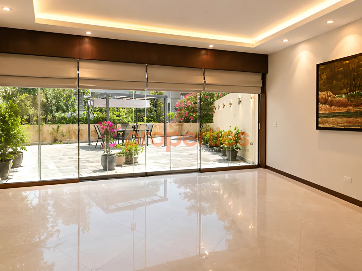 Apartment for Sale in Ras Beirut - 4 bed, 5 bath