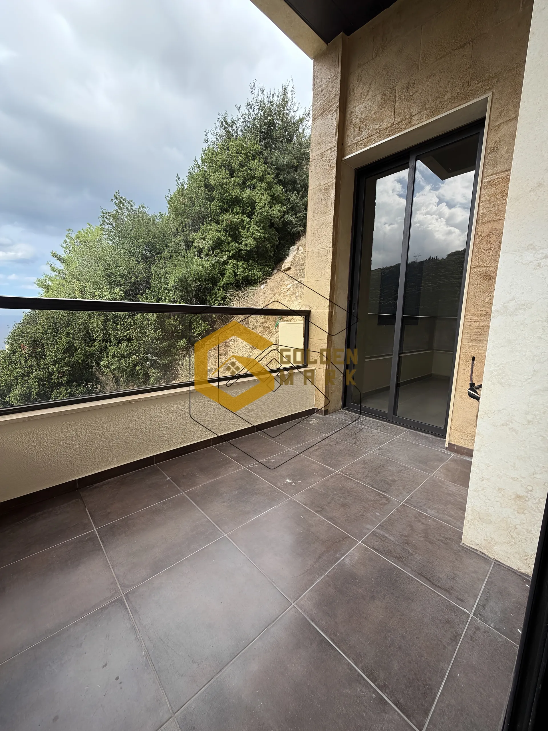 Apartment for Sale in Blat
