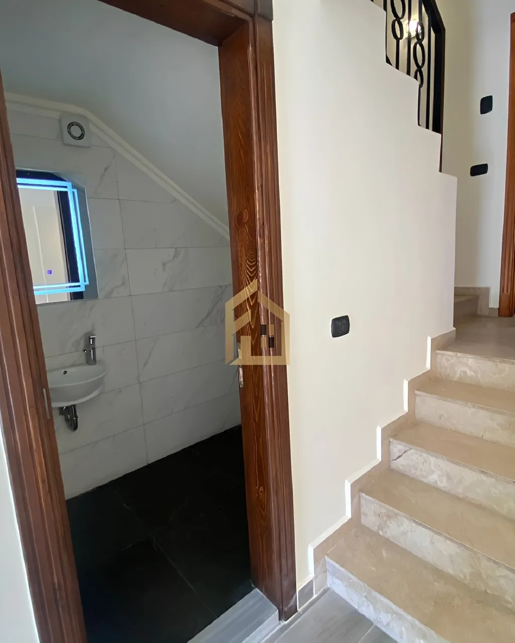 Chalet for sale in Faraiya, Lebanon