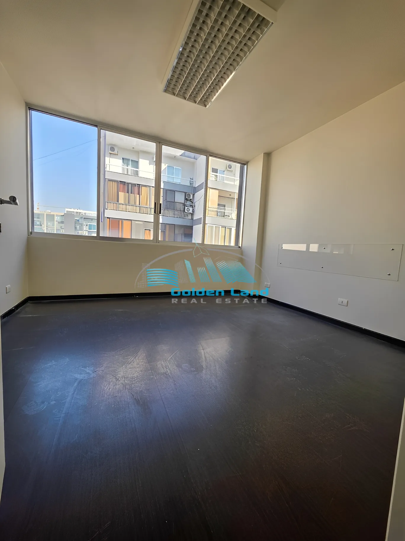 Office for Rent in Zalqa, Lebanon