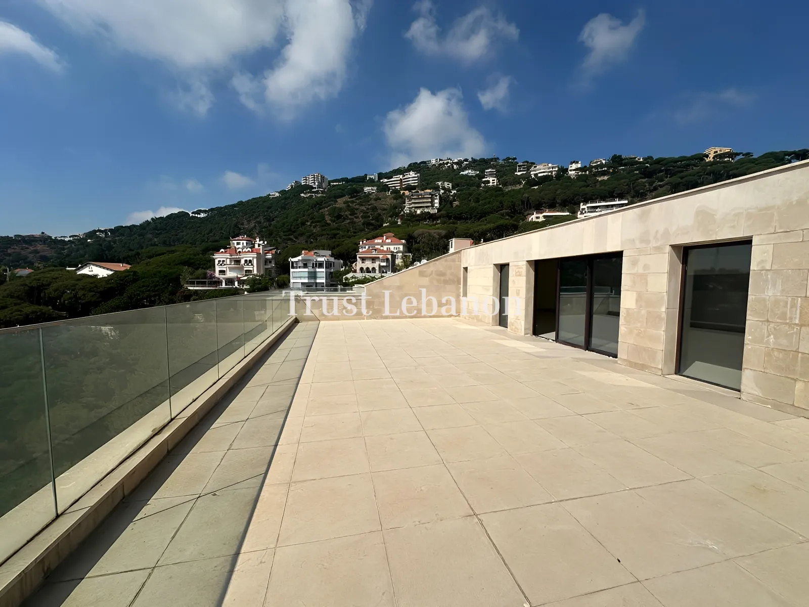 Penthouse for sale in Monteverde Main Street، Moutazah, Lebanon