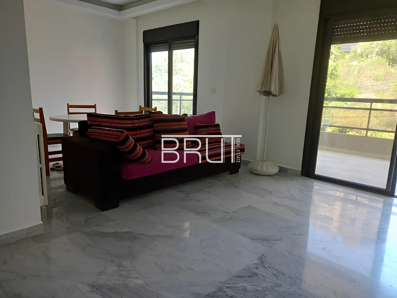 Apartment for Sale in Ballouneh