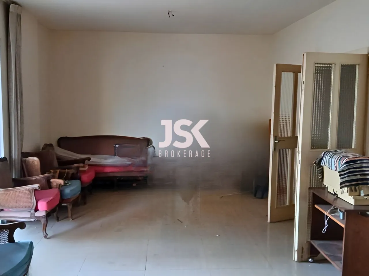 Apartment for Sale in Baouchriyeh - 3 bed, 1 bath
