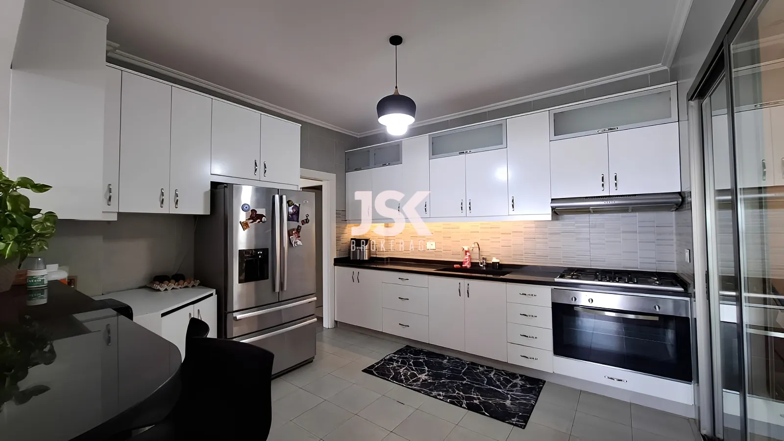 Apartment for Rent in Aamchit