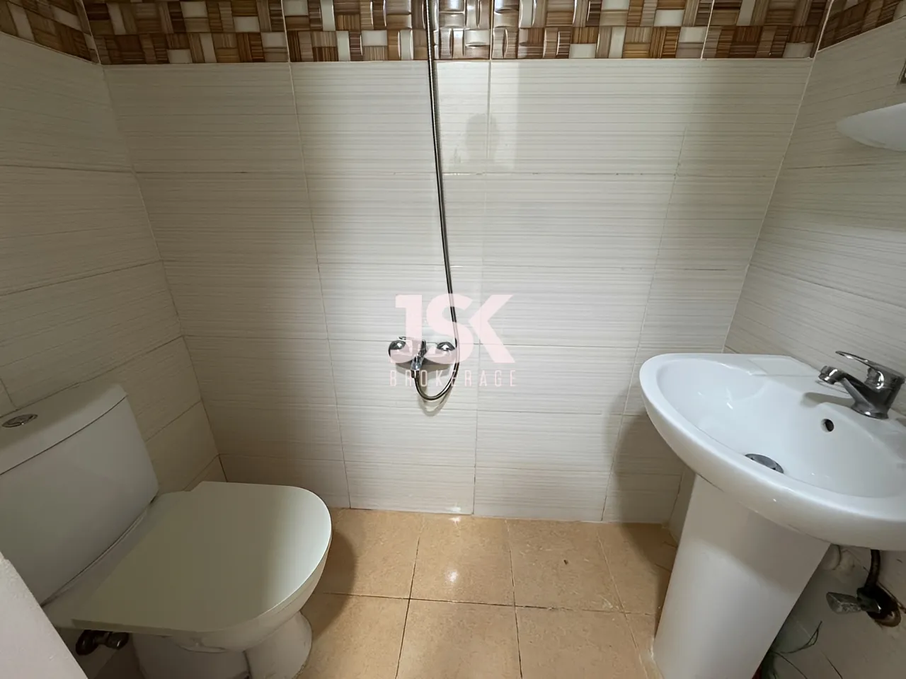 Apartment for Sale in Msaytbeh