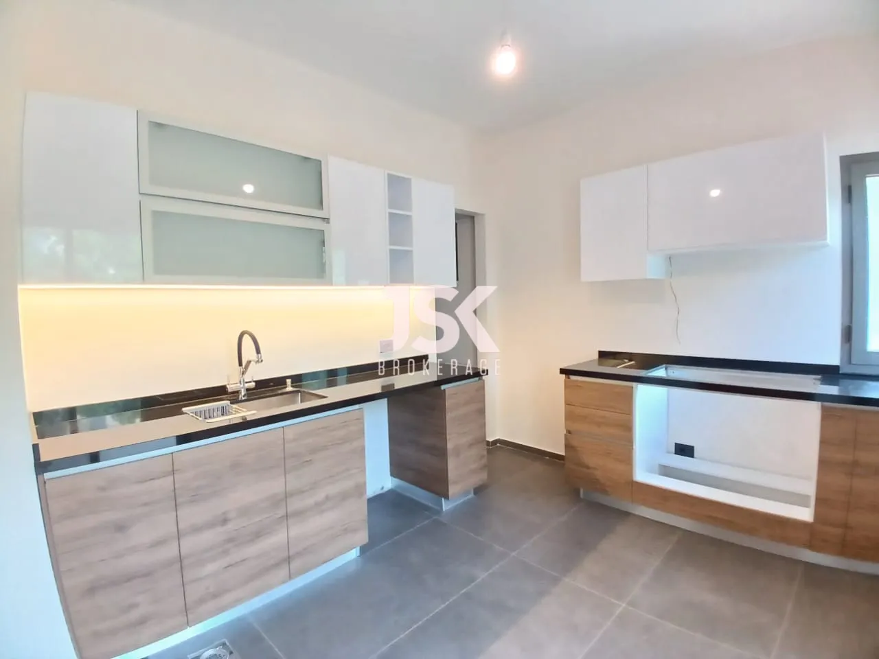 Apartment for Rent in Roumieh