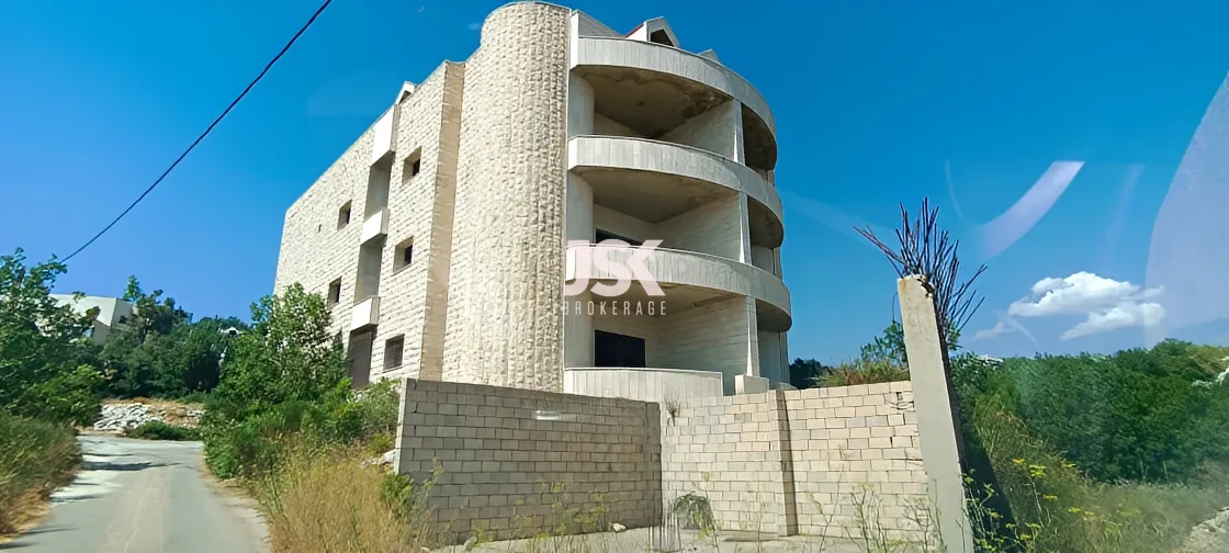 Building for Sale in Faitroun