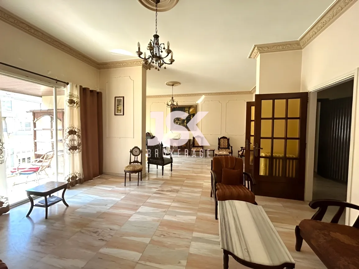 Apartment for sale in Sakiet El Janzeer, Bayrut, Lebanon