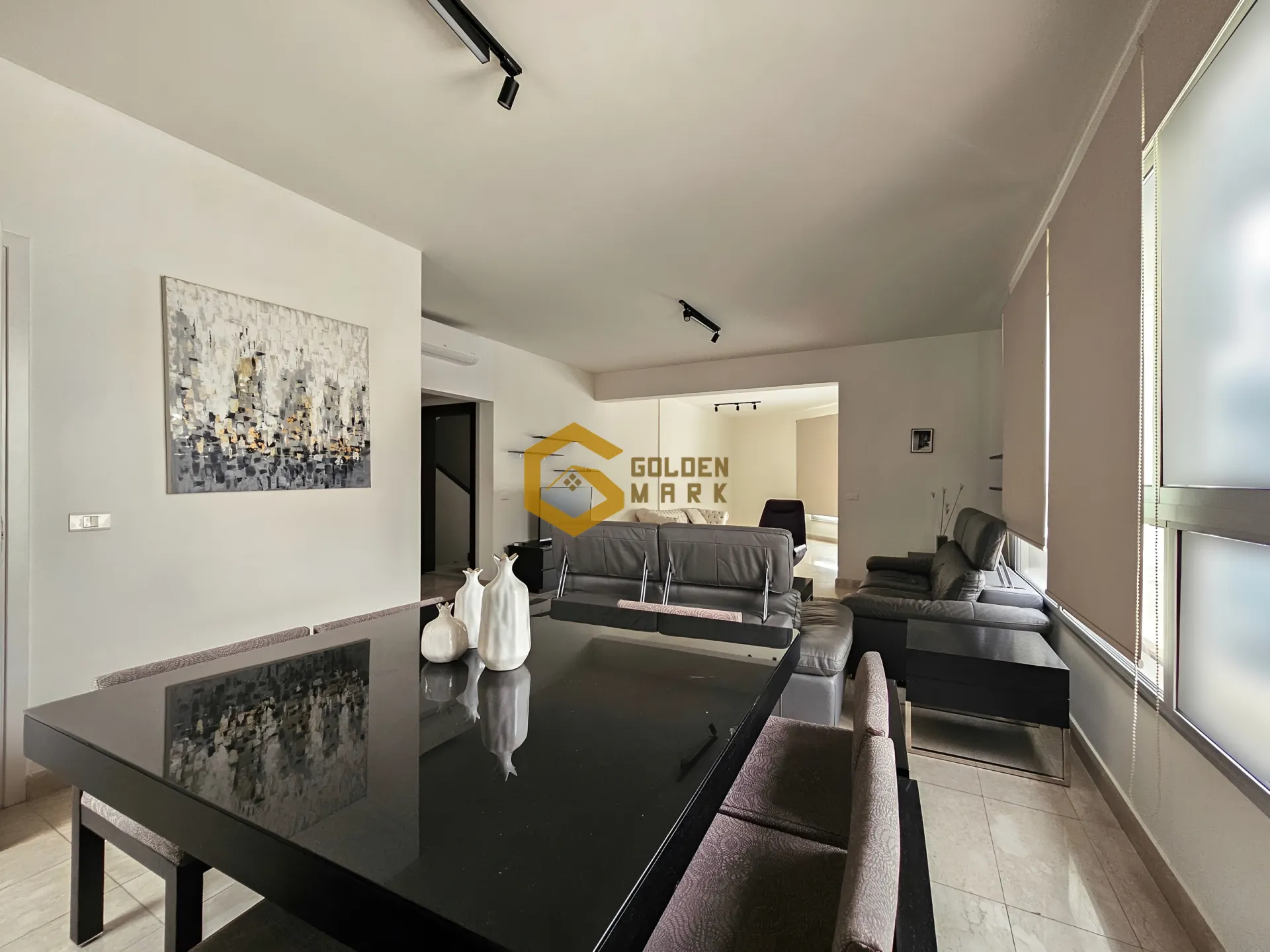 Apartment for Rent in Achrafieh, Beirut - 3 bed, 3 bath