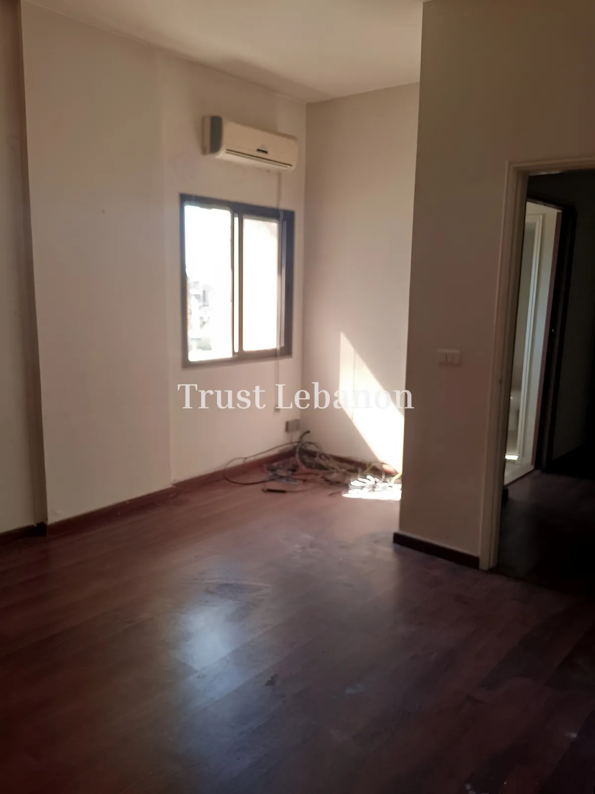 Office for sale in Jdeideh