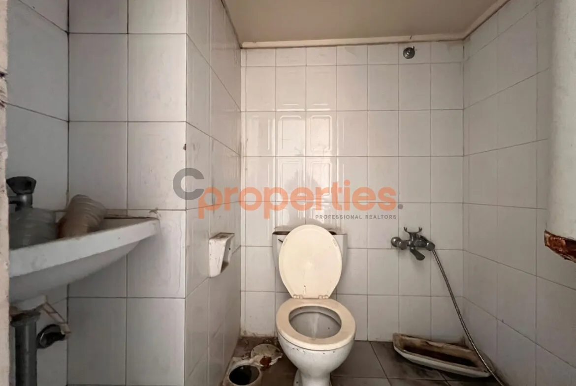 Office for Sale in Ain Al Mraiseh