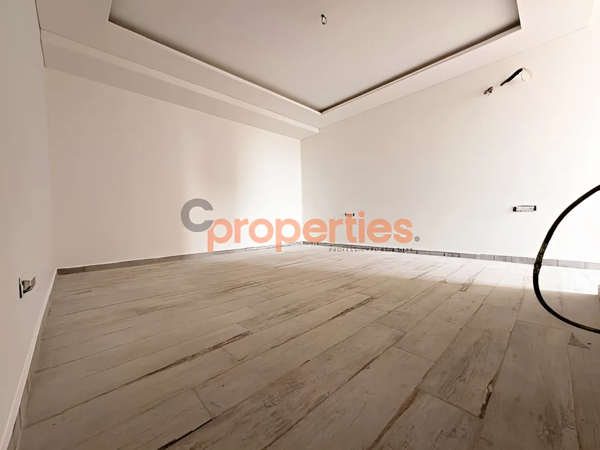 Apartment for Rent in Louaizeh