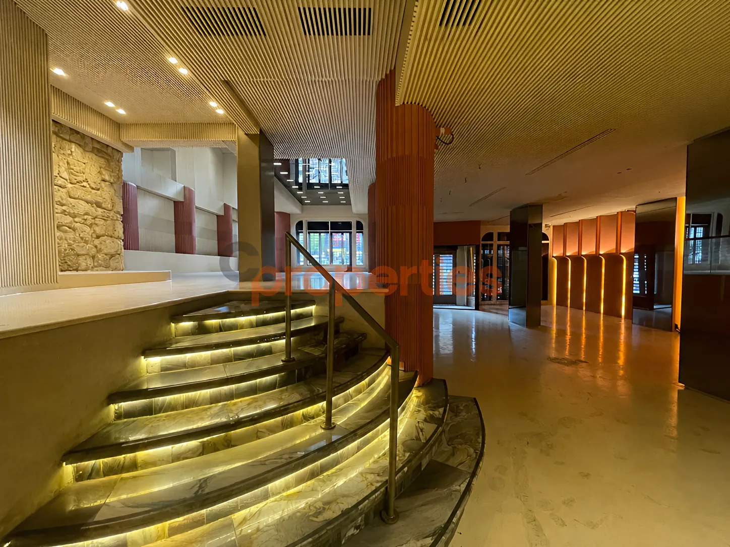 Restaurant for Rent in Saifi Village