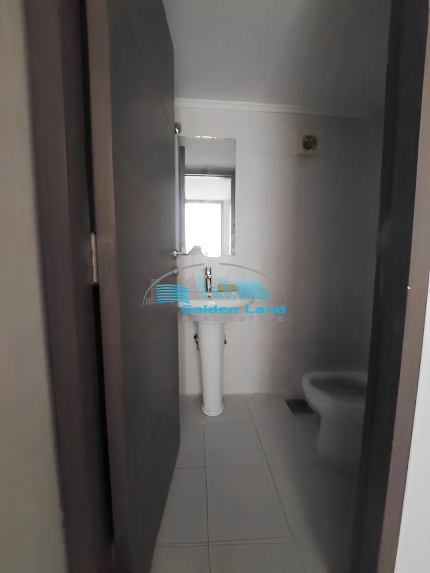 Office for rent in Jal El Dib