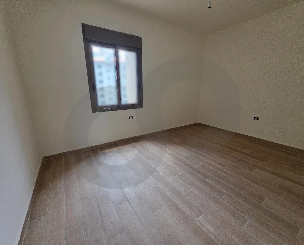 Apartment for Sale in Haret Sakher