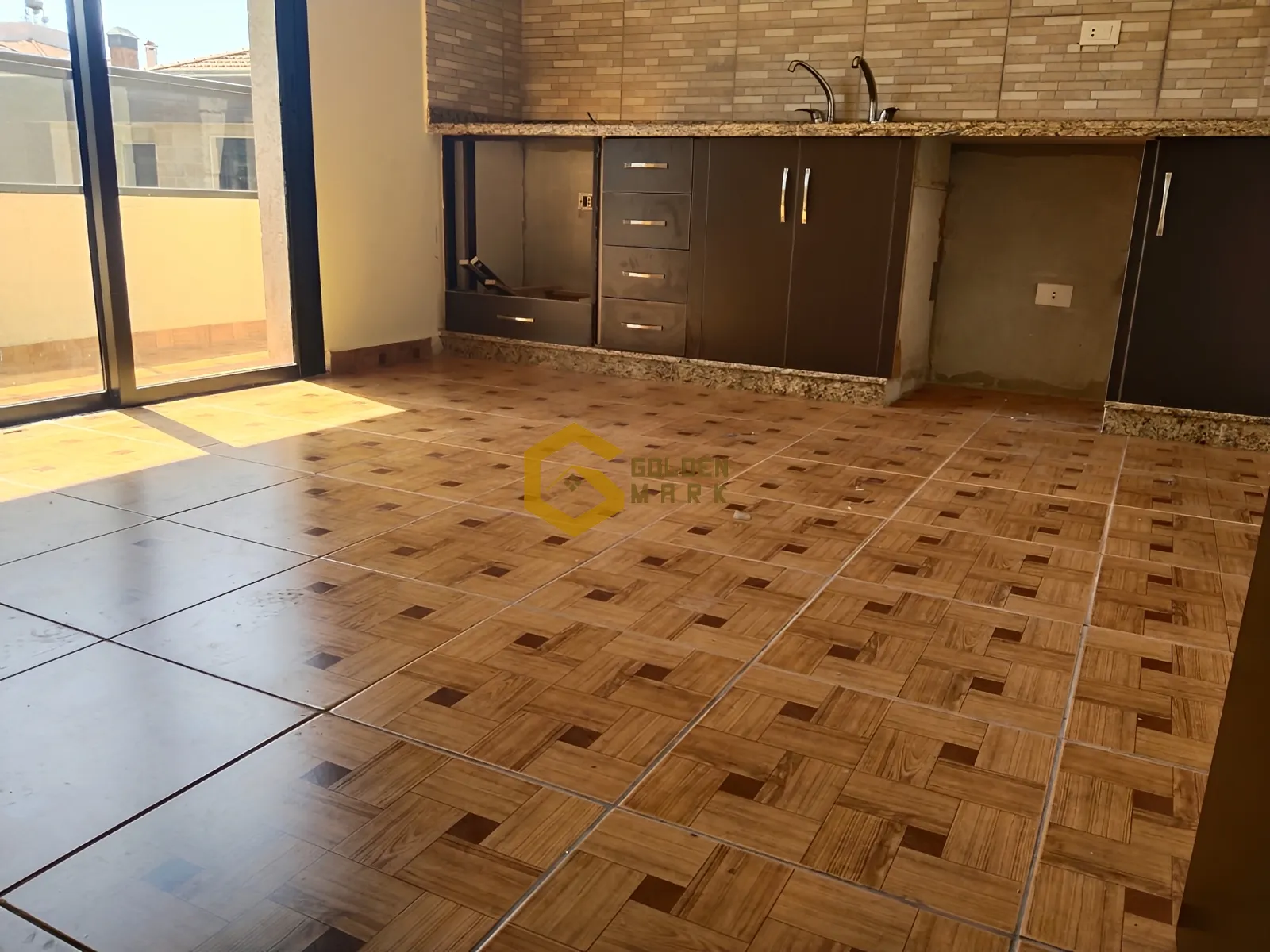Apartment for Sale in Aamchit