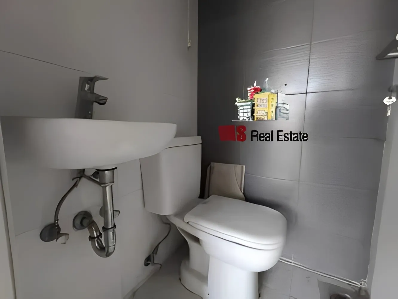 Office for Sale in Burj Hammoud