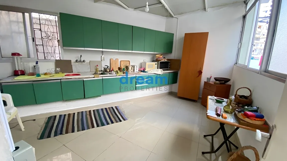 Apartment for sale in Ain El Remmaneh